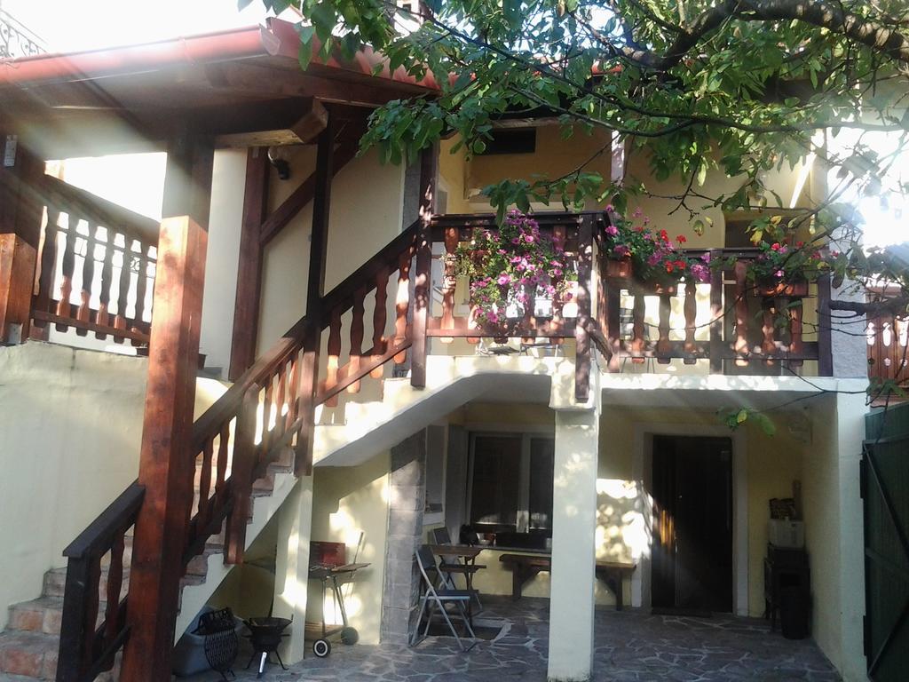 Apartments Hemingway House Kobarid Extérieur photo